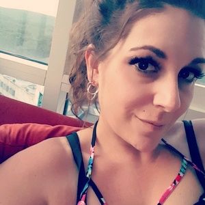 Meet your Posher, Gina